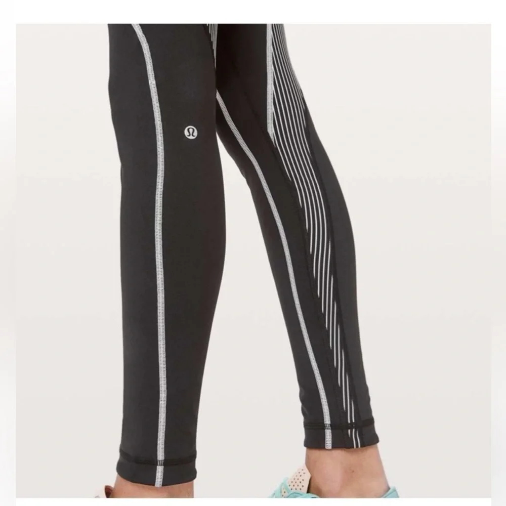 Lululemon Athletica Chanel Your Energy Tight Size 4 - Picture 3 of 7